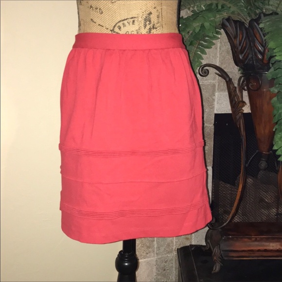 Trendy J. Crew Red Skirt - Picture 2 of 6